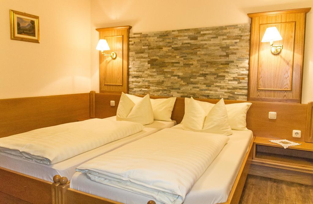 Gasthaus-Hotel Faltermaier Eicherloh Extérieur photo